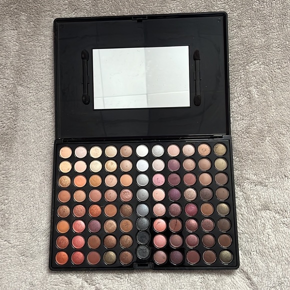 ‼️ SHANY Cosmetics Eyeshadow Palette 88 shades - Picture 2 of 3